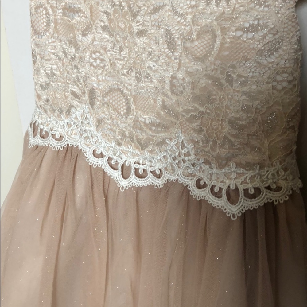 Formal dress - Picture 2 of 5